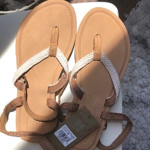 REEF women’s sandals